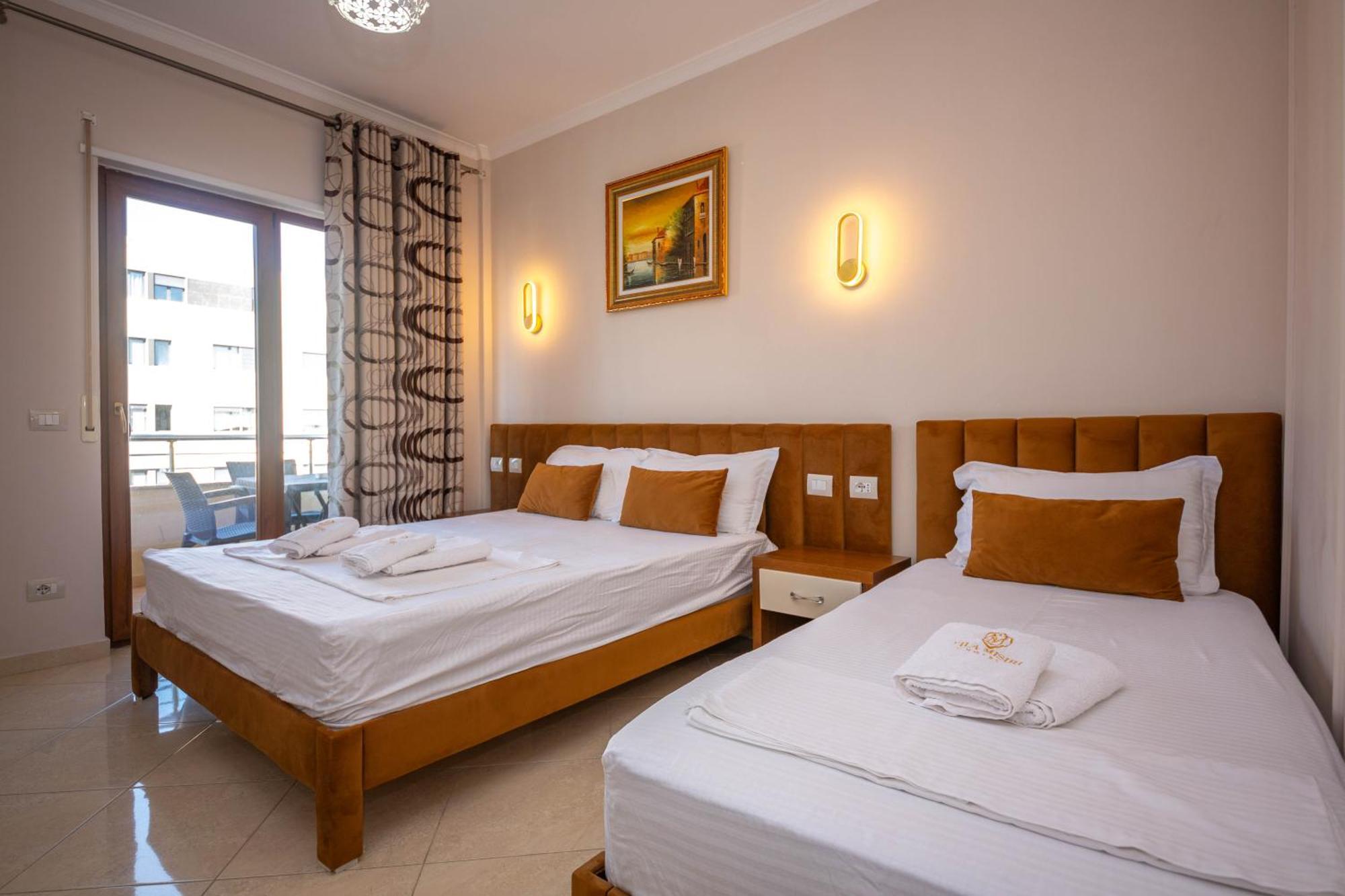 דורס Hotel Vila Misiri מראה חיצוני תמונה