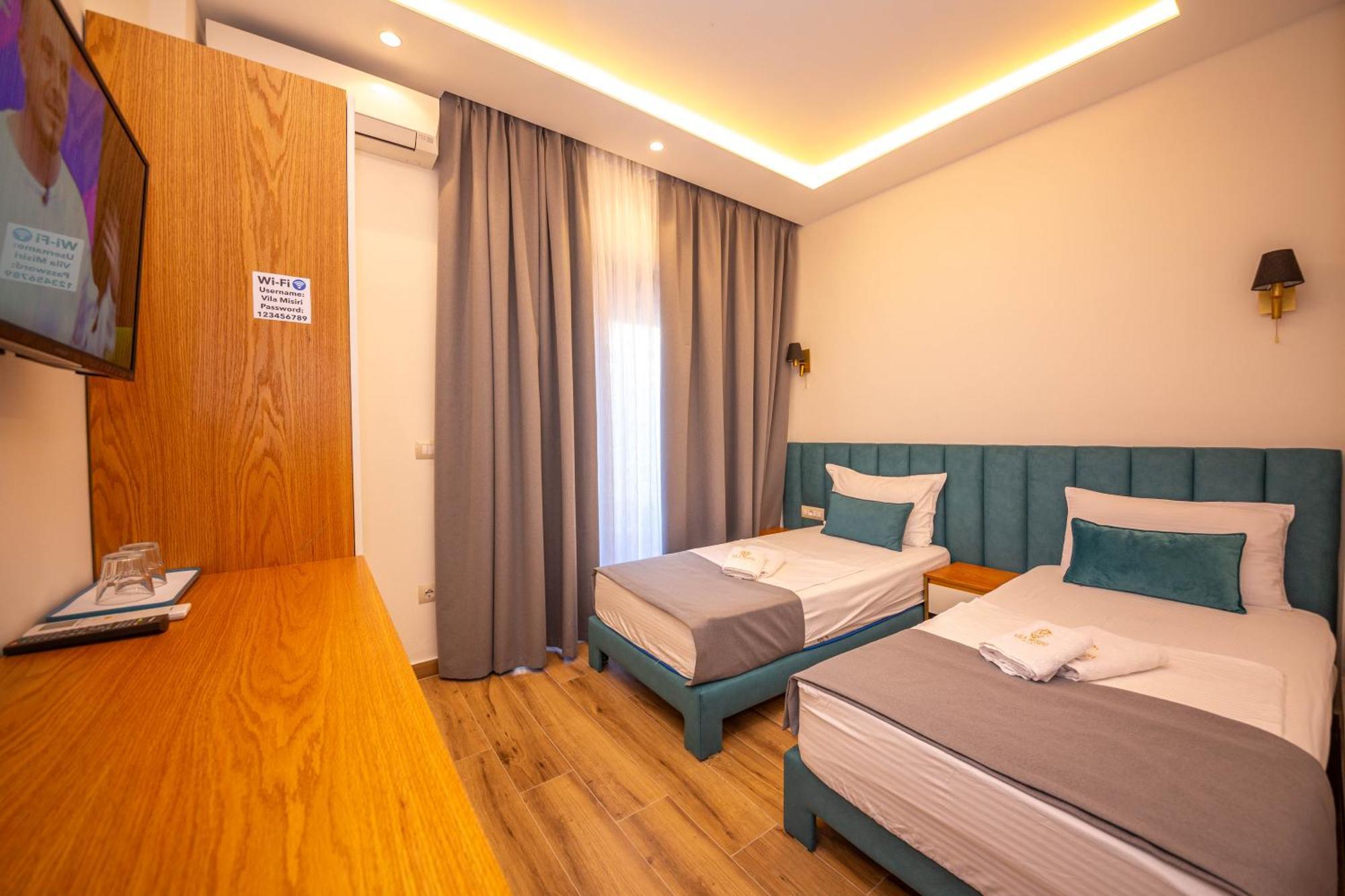 דורס Hotel Vila Misiri מראה חיצוני תמונה