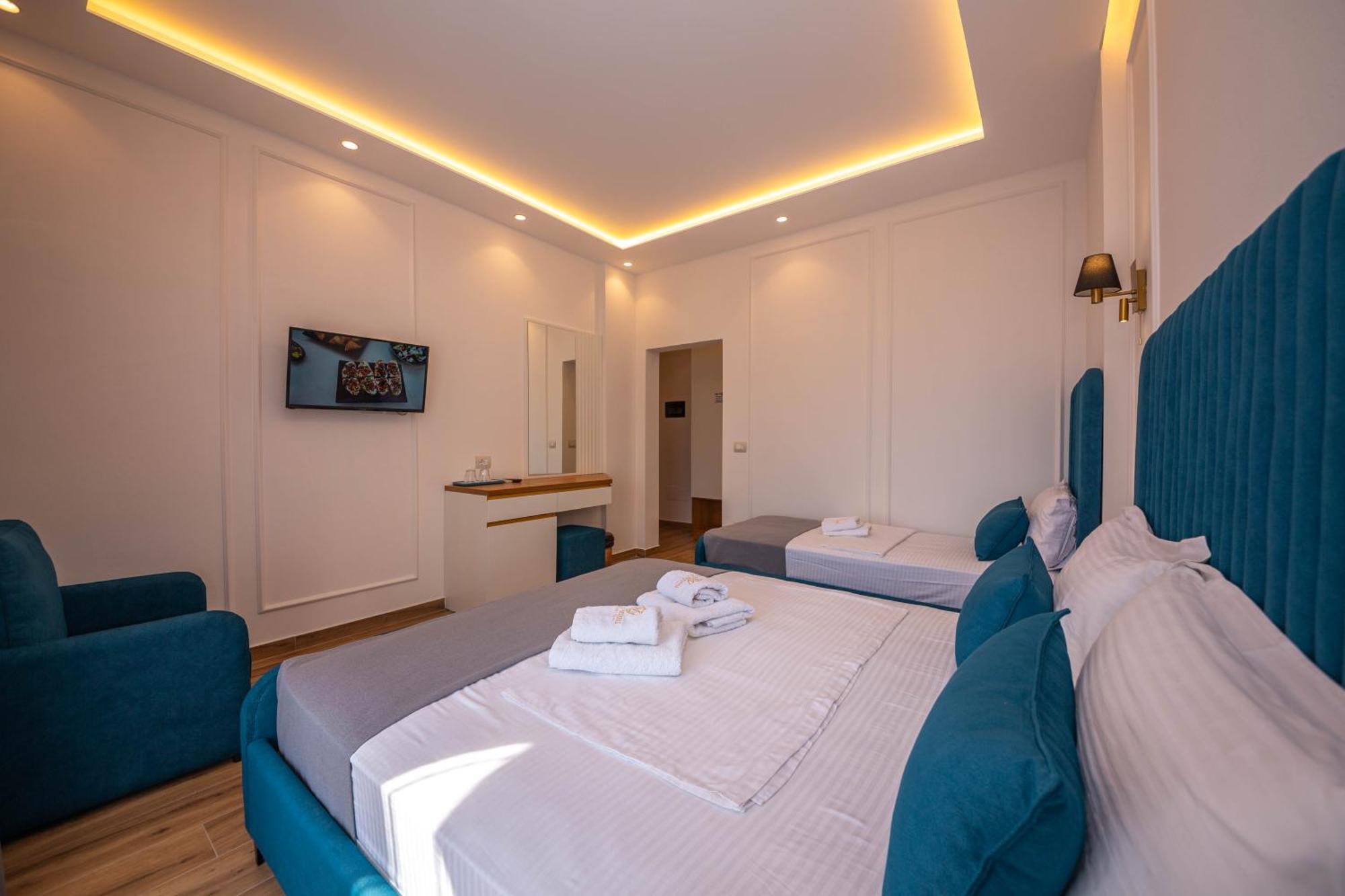 דורס Hotel Vila Misiri מראה חיצוני תמונה