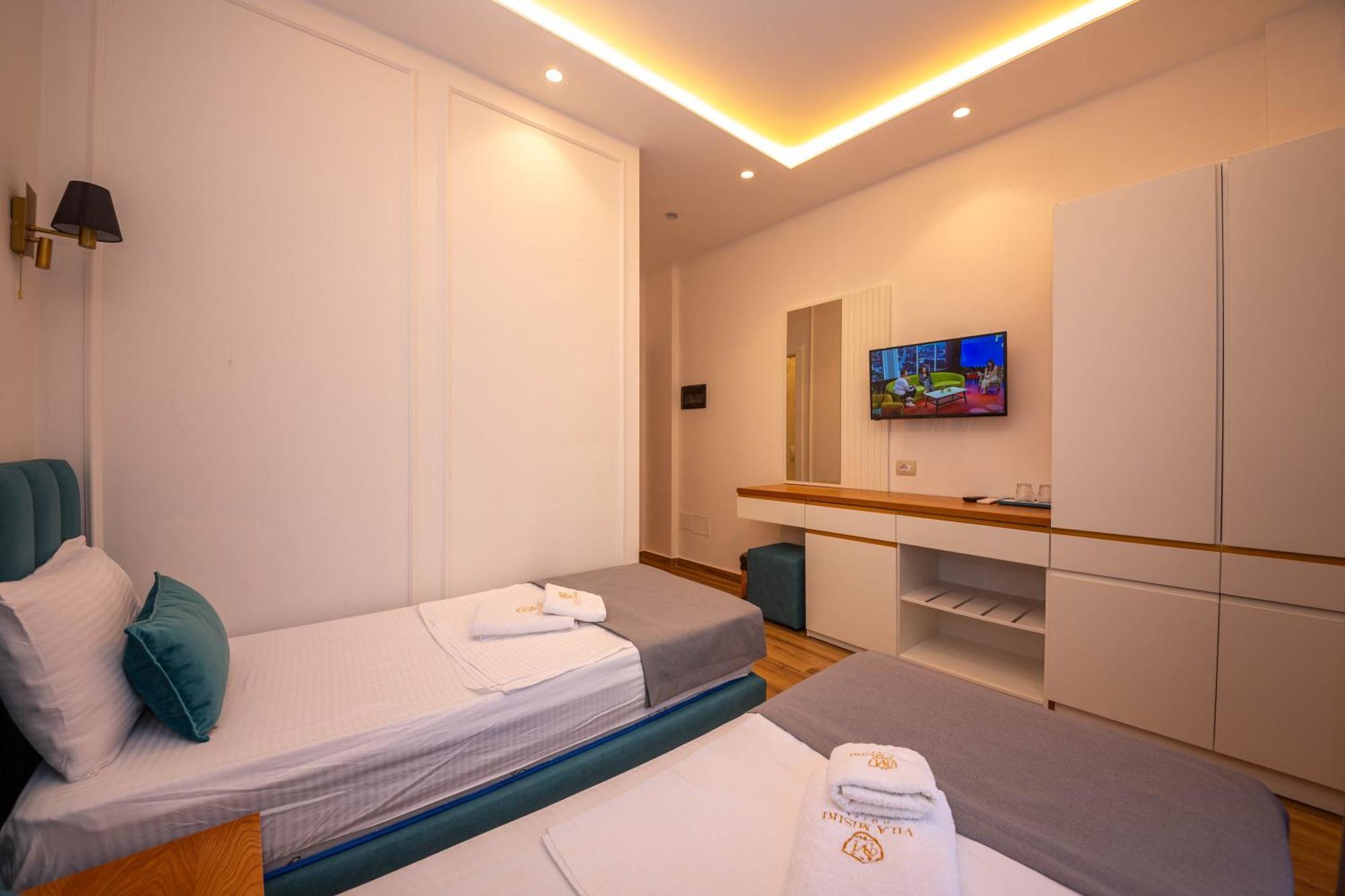 דורס Hotel Vila Misiri מראה חיצוני תמונה