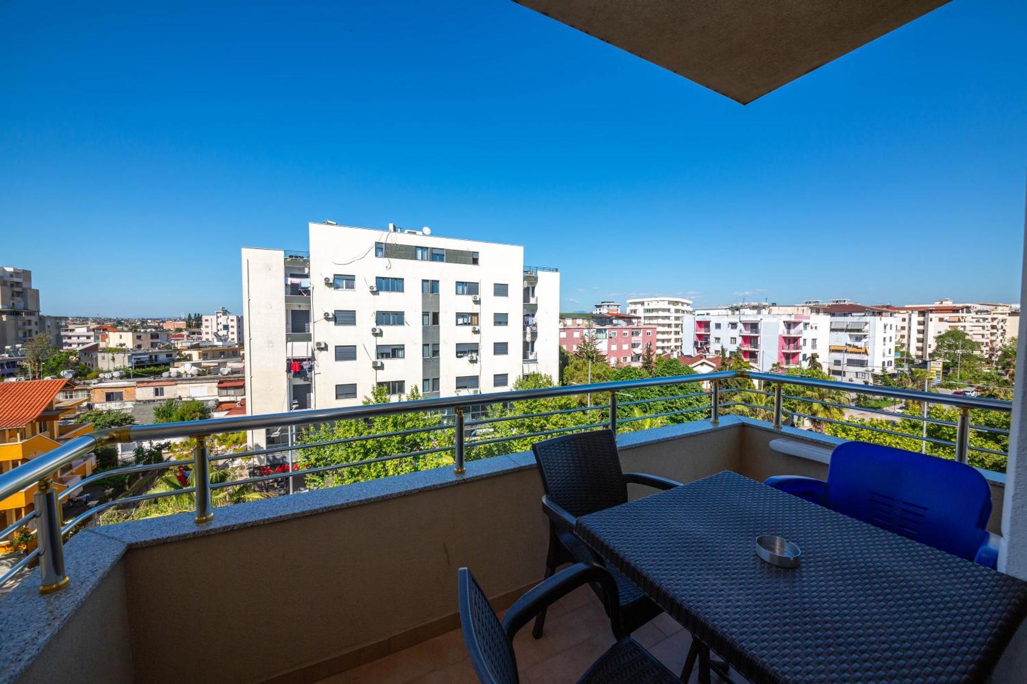 דורס Hotel Vila Misiri מראה חיצוני תמונה