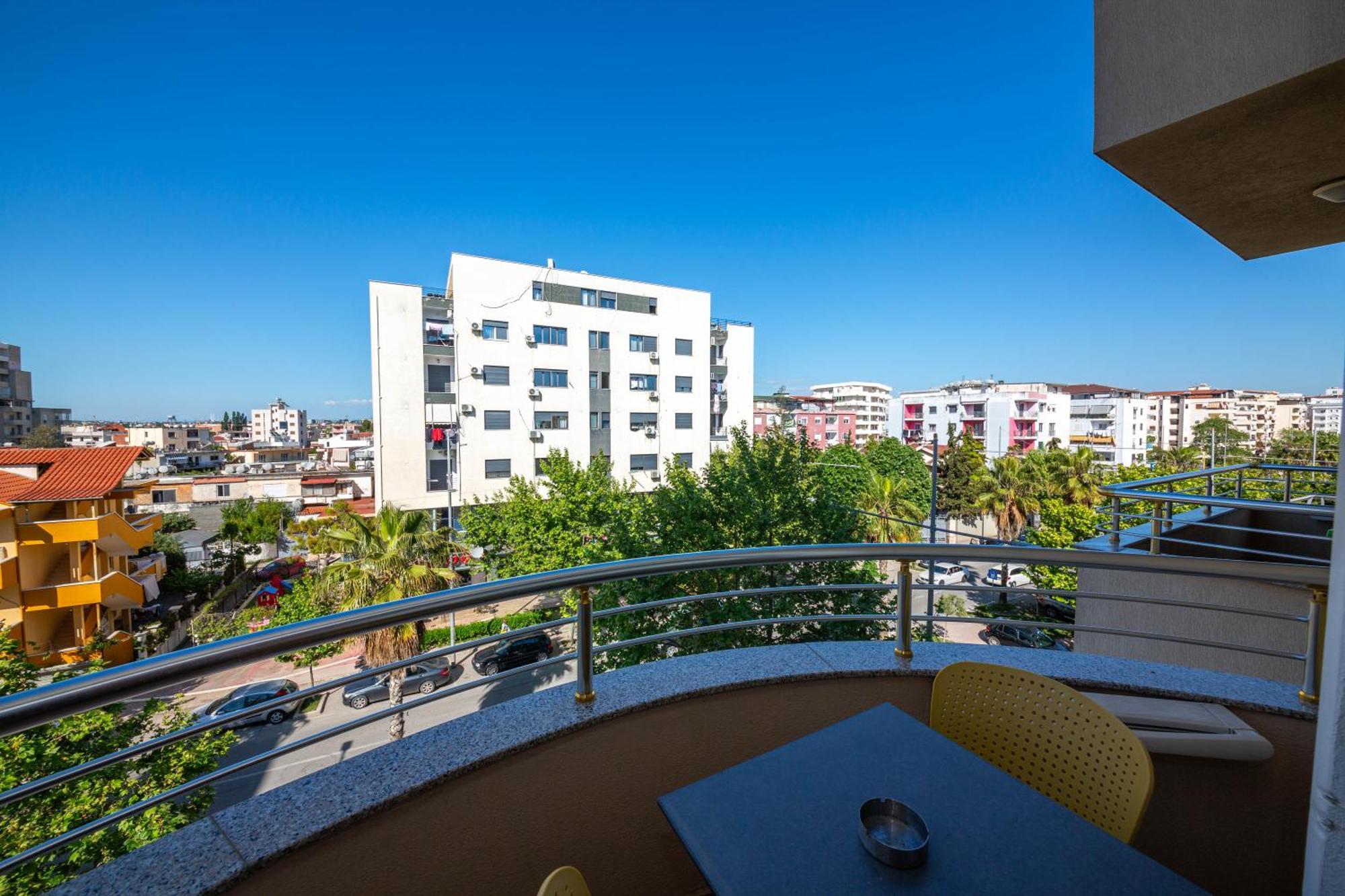 דורס Hotel Vila Misiri מראה חיצוני תמונה