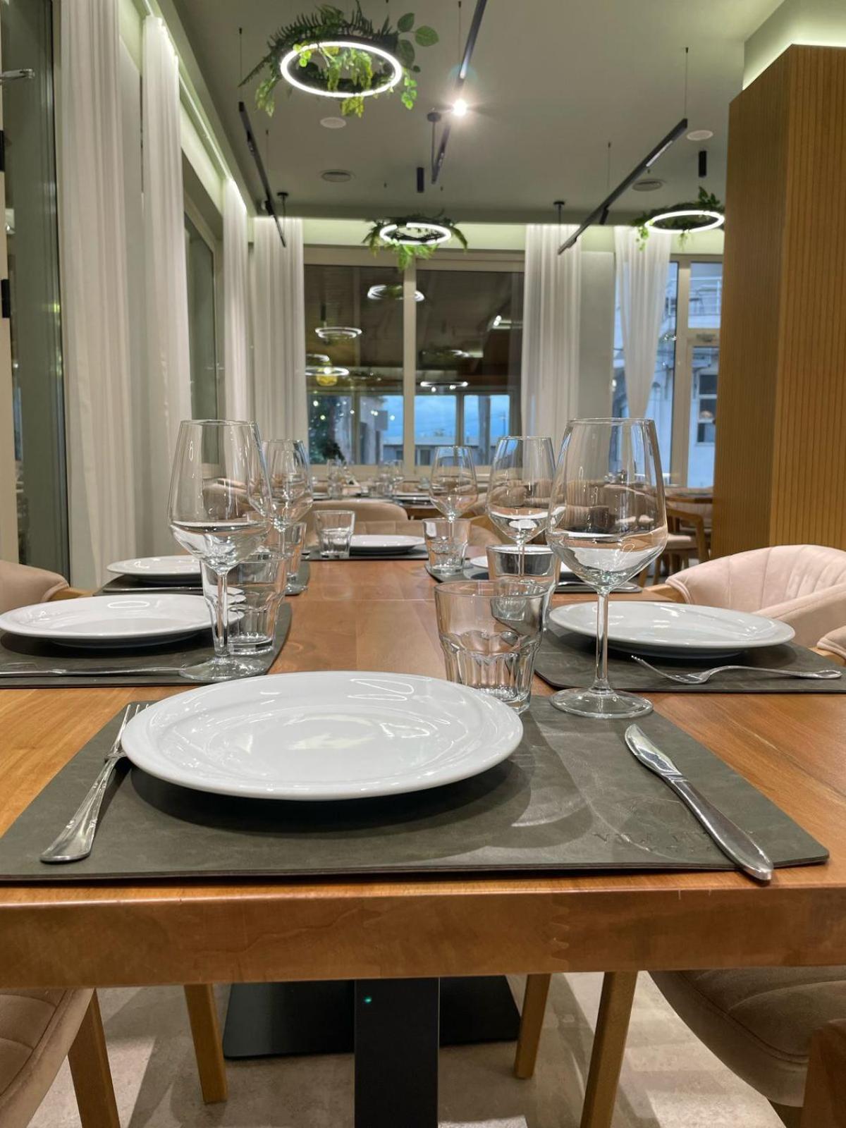 דורס Hotel Vila Misiri מראה חיצוני תמונה