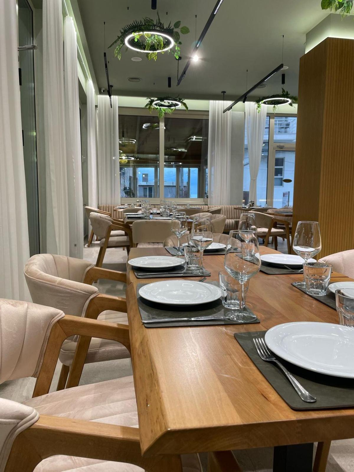 דורס Hotel Vila Misiri מראה חיצוני תמונה